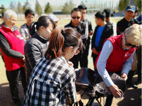 英国马会（BHS）马业从业人员国际资格认证培训走进中国马术高校校园(2)545.png